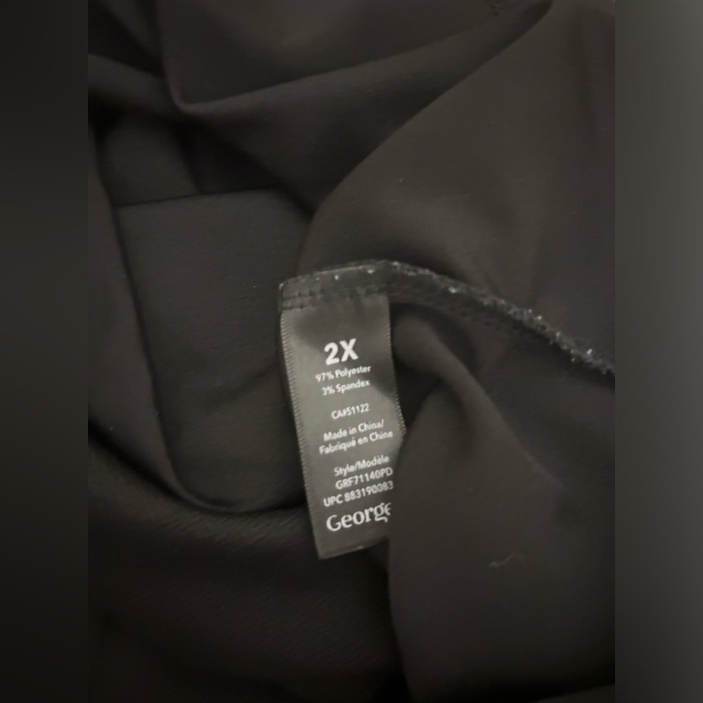 2X - George Keyhole Blouse - Picture 5 of 6
